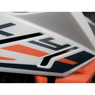 01-img-uniracing-adhesivo-protector-moto-k49552 2